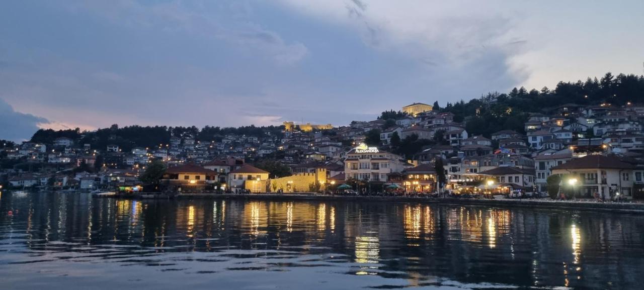 Svir Skyline Apartment No 39 Ohrid Buitenkant foto